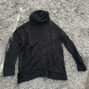 Vici black sweater, size medium
